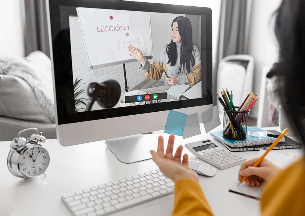 ¿Qué es el modelo educativo híbrido?